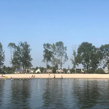 Hébergement de vacances In Holland By Water With Sauna