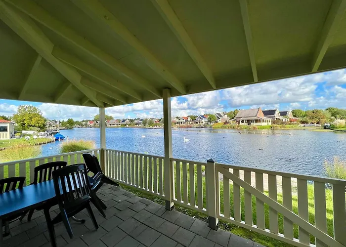 In Holland By Water With Sauna بيت للعطل *