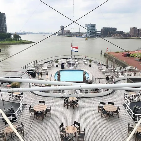 In Holland By Water With Sauna Дом отдыха *