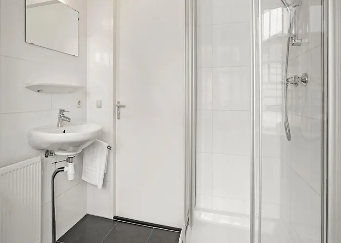 In Holland By Water With Sauna Дом отдыха *