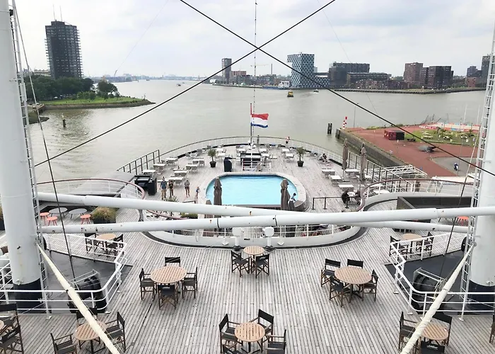 In Holland By Water With Sauna Дом отдыха *