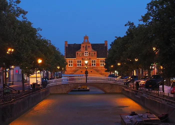 Дом отдыха In Holland By Water With Sauna Simonshaven